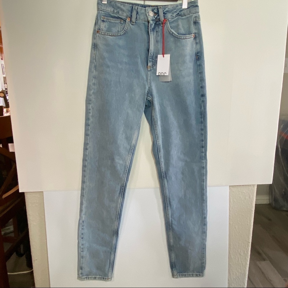 NWT BDG Urban Outfitters Mom Jeans W25 L32